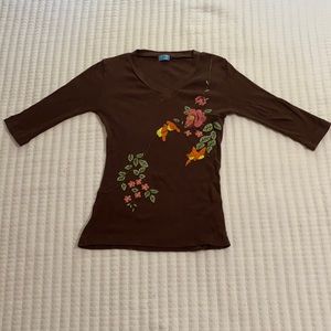Palisades top with beautiful embroidery size m